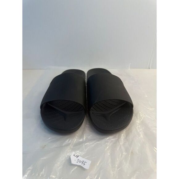 .5095 Crocs Black, Slip on Sandals-US 8 Womens - Picture 2 of 5